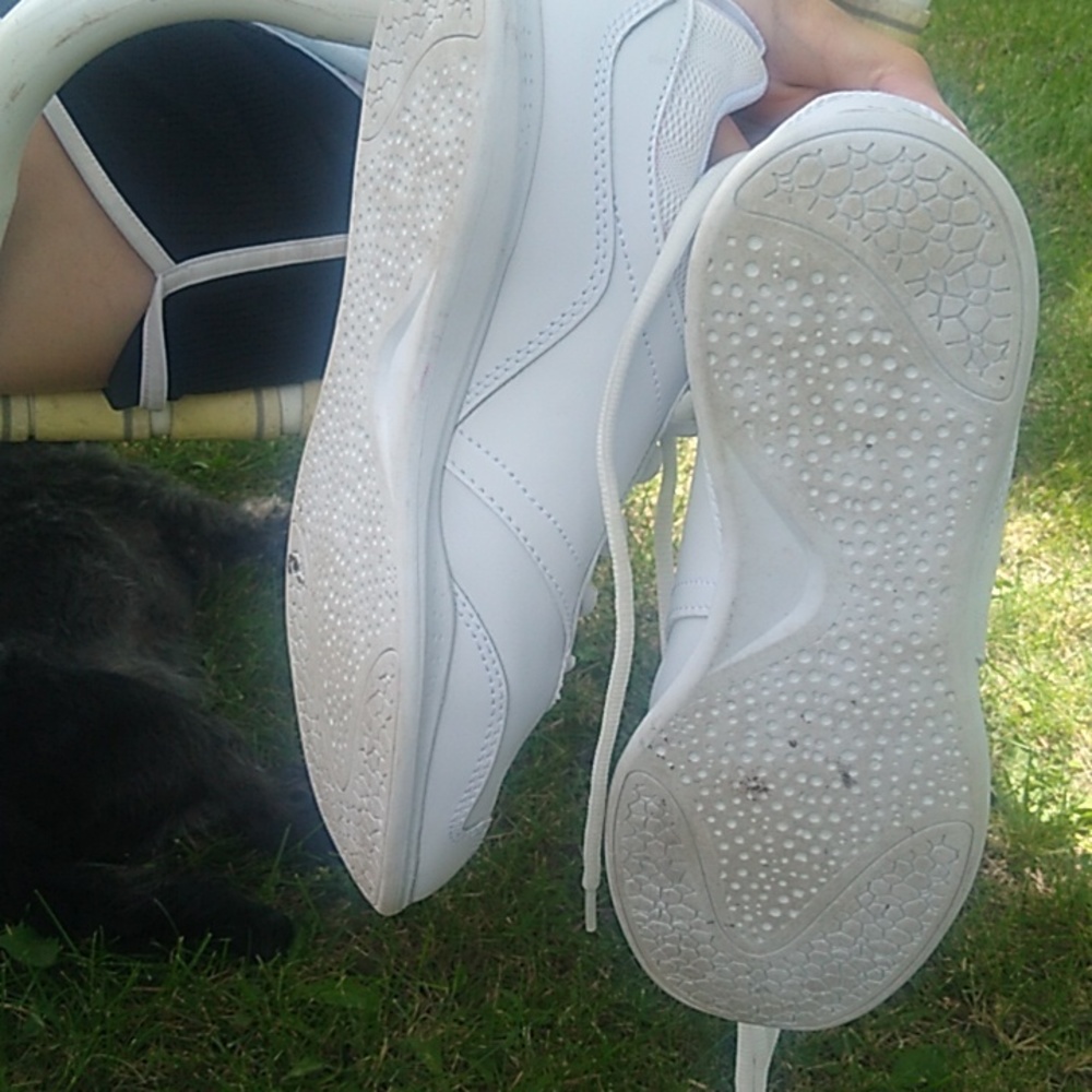 Cheer shoes - Picture 2 of 2